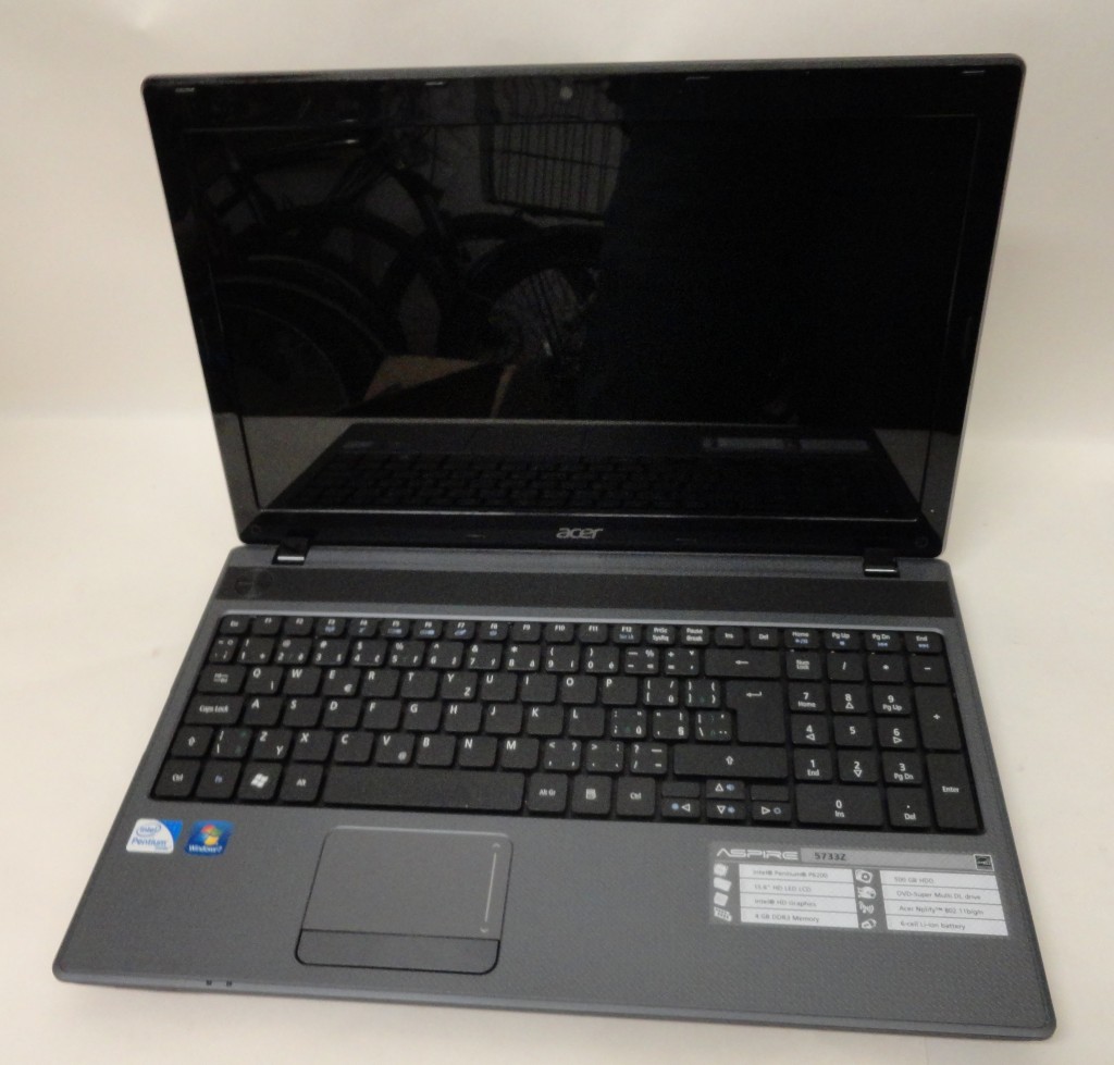 Ноутбук acer aspire 5733z не включается